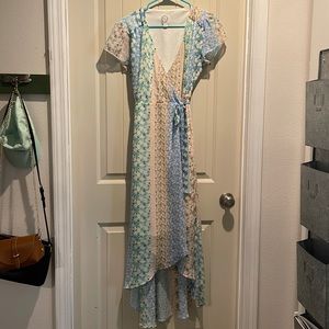 Floral Patterned High-Low dress in size Medium